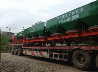 大型圆形液压跳汰机发货到印度尼西亚